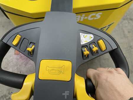 Ledstaplare gå 2025  Combilift CS1350 (6)