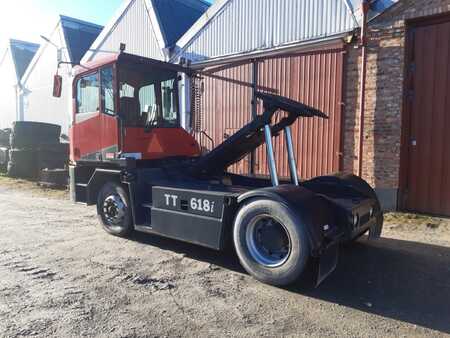 Tractor Industrial - Kalmar TT618i (2)