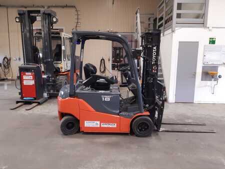 Elektro 4 Rad 2014  Toyota 8FBMT18 (2)