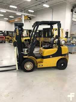 Propane Forklifts 2018  Yale GLP050MX (3)