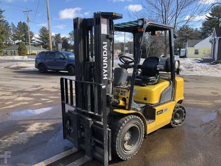 4 Wheels 2017  Hyundai 30L-7A (4)