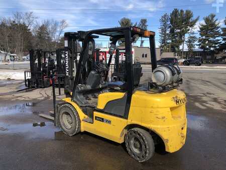 4 Wheels 2017  Hyundai 30L-7A (6)