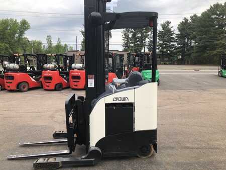 Reach Trucks 2016  Crown RD 5725-32 (8)