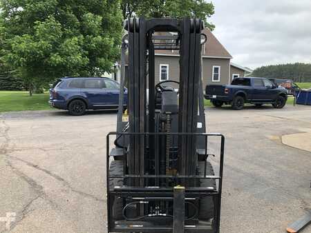 Propane Forklifts 1998  Yale GLP050 (3)