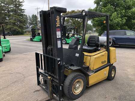 Propane Forklifts 1998  Yale GLP050 (4)