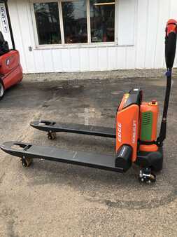 Transpaleta eléctrica 2025  Noblelift PTE45N (6)