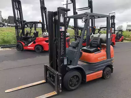 Propane Forklifts 1997  Toyota 42-6FGCU25 (3)