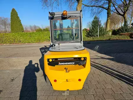 Wózki widłowe diesel 2016  Jungheinrich DFG 435 (11)