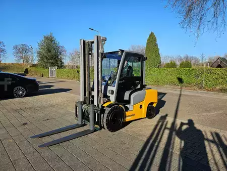 Wózki widłowe diesel 2016  Jungheinrich DFG 435 (1)