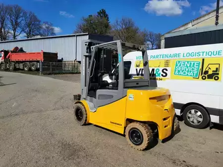 Elektryczne 4-kołowe 2018  Jungheinrich EFG S50 (1)