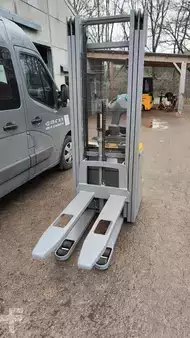 Pallet Stackers 2017  Jungheinrich ERC 214 (3)