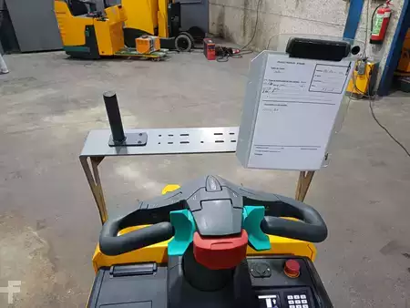 Elektromos raklapemelő 2021  Jungheinrich ERE 120 (2)