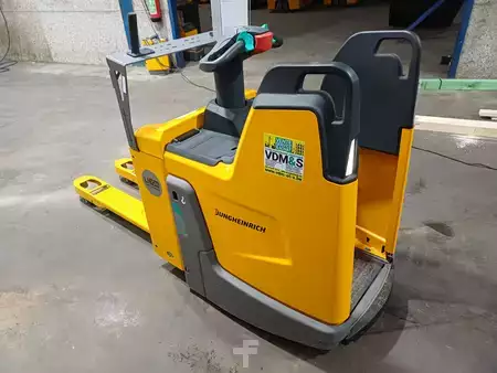 Elektromos raklapemelő 2021  Jungheinrich ERE 120 (4)
