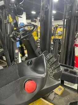 Propane Forklifts 2015  Yale ERC050VG (9)