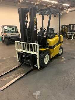 Propane Forklifts 2018  Yale GLP050MX (2)