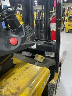 Propane Forklifts 2015  Yale ERC050VG (9)