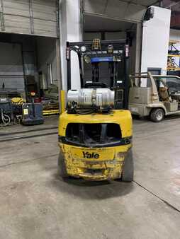 Propane Forklifts 2017  Yale GLP060MX (3)