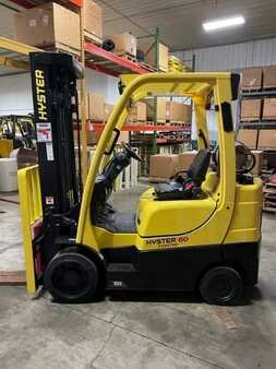 Propane Forklifts 2016  Hyster S60FT (1)