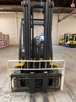 Propane Forklifts 2010  Yale GLP060VX (4) 