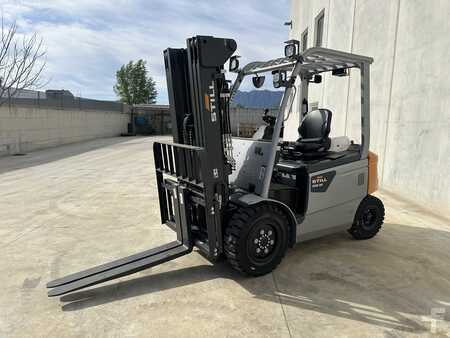 Carrelli elettrici 4 ruote-Still-RCE 30