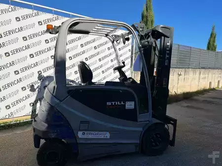 Carrelli elettrici 4 ruote-Still-RX 60-30