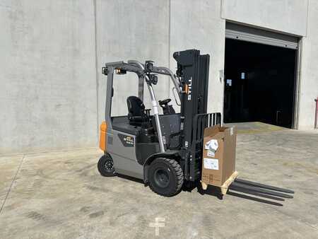 Carrelli elettrici 4 ruote-Still-RCE 20P