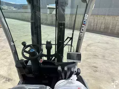 Carrelli elettrici 3 ruote 2025  Still RX 20-20 L (4)
