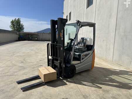 Carrelli elettrici 3 ruote-Still-RX 20-18