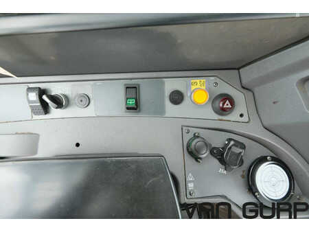 Teleskopstapler-Starr 2021  Merlo TF42.7 - 145 | 2021 | 1600h | 40kmh (36)