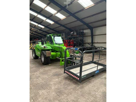 Teleskoplastare Rigid 2017  Merlo P 38.13 | Basket | Bühne | remote control (13)