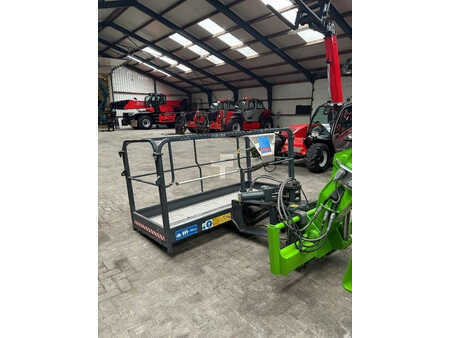 Teleskoplastare Rigid 2017  Merlo P 38.13 | Basket | Bühne | remote control (5)