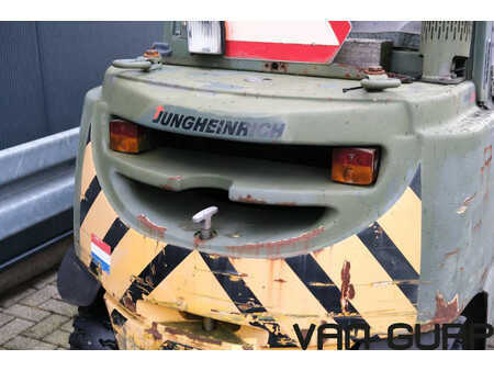 Dieselový VZV 2000  Jungheinrich DFG 25 | MARGE | forklift heftruck gabelstapler (14)