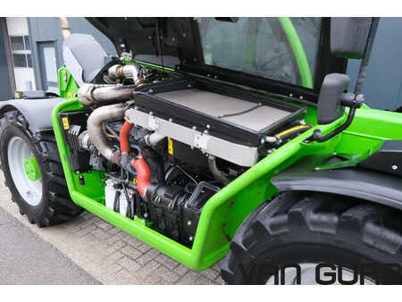 Sollevatori telescopici rigidi 2019  Merlo TF 35.7-115 ( TF33.7 ) | 2019 | 3333h | 40kmh (35)