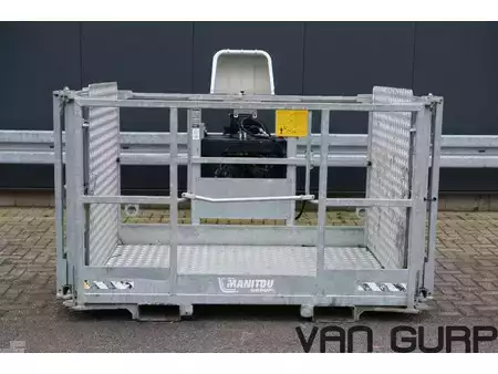Verreikers (vast) 2023  Manitou PSE 4400 / 1000d Bühne basket werkkooi (3)