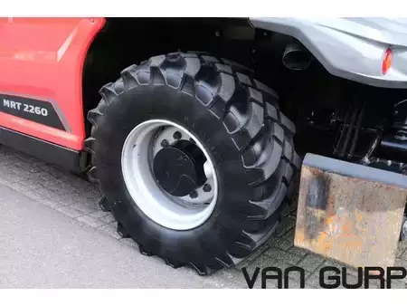 Teleskoptruck fast bom 2021  Manitou MRT 2260 | 2021 | 950h (26)