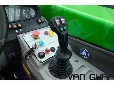 Manipulador fijo 2019  Merlo P 40.17 | 2019 | 2528h | 33km/h (11)