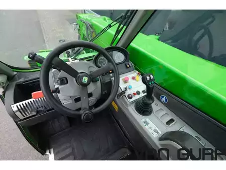 Manipulador fijo 2019  Merlo P 40.17 | 2019 | 2528h | 33km/h (12)