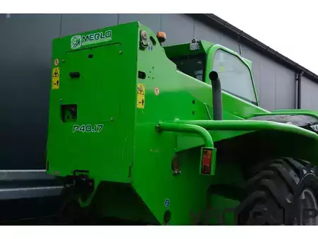 Manipulador fijo 2019  Merlo P 40.17 | 2019 | 2528h | 33km/h (30)
