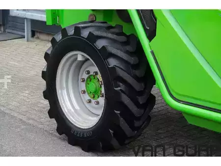 Manipulador fijo 2019  Merlo P 40.17 | 2019 | 2528h | 33km/h (31)