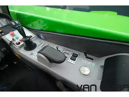 Manipulador fijo 2019  Merlo P 40.17 | 2019 | 2528h | 33km/h (7)