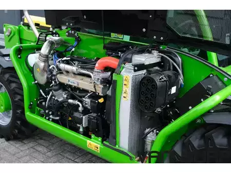 Empilhador telescópico-Fixo 2025  Merlo TF 27.6 | 27.6 TOP | 27.6 Plus | 40km/h (15)