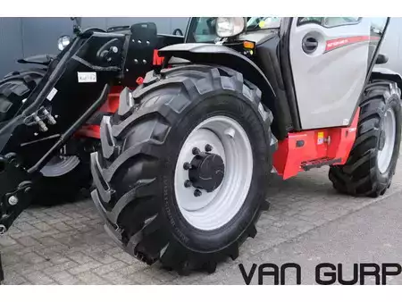 Telescopic forklift rigid 2024  Manitou MLT 635 140V + | NEW | A/C (13)