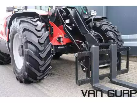 Telescopic forklift rigid 2024  Manitou MLT 635 - 130 PS+ | 2024 | NEW | A/C (8)