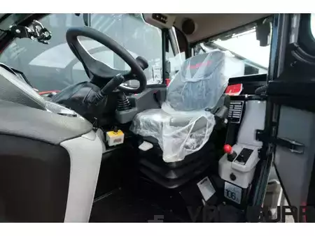 Sollevatori telescopici rigidi 2023  Manitou MLT 741-140 V+ | 2023 | 350h (18)