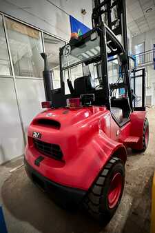 Rough Terrain Forklifts 2021  Royal FD25 2WD (5)