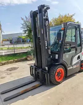 Carrelli elevatori diesel 2024  Bobcat B25 NXP (1)