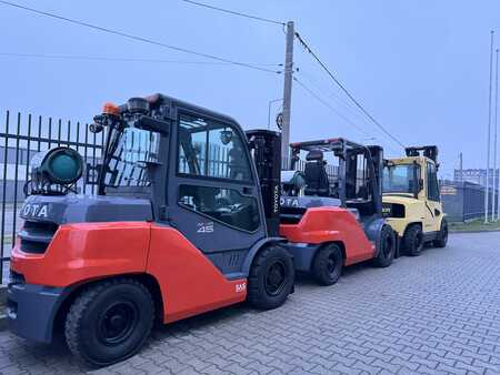LPG Forklifts 2016  Toyota Toyota 8FG40  /  4500 kg-500 mm/ LPG  / Triplex 4300 mm  / Very good  condition / Container version (1) 