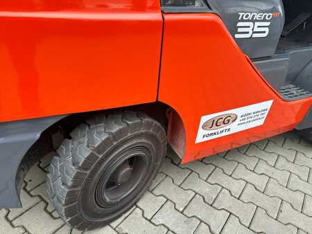 Carrello elevatore a gas 2015  Toyota 06-8FGJ35F // Like new // Only 2578 hours (14) 