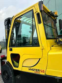 Chariot élévateur gaz 2017  Hyster H 5.00FT // Triplex 5000 mm  // 2017 year // Like new  /PROMOTION // 3000 € price reduction/Old price 25 700 €-New price 22 700 € (8)