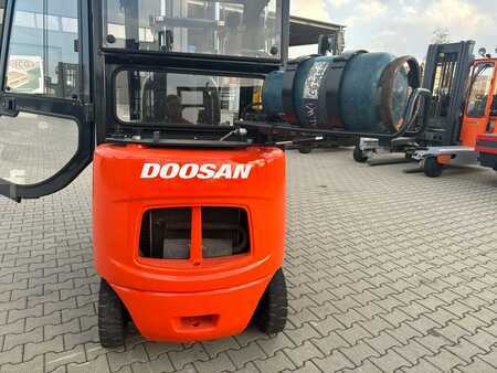 LPG Forklifts 2016  Doosan  G15S -5// TRIPLEX// 2016 year (20)